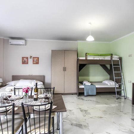 Del Sol #1 Meteora Luxurious Family Suites Kalambaka Extérieur photo