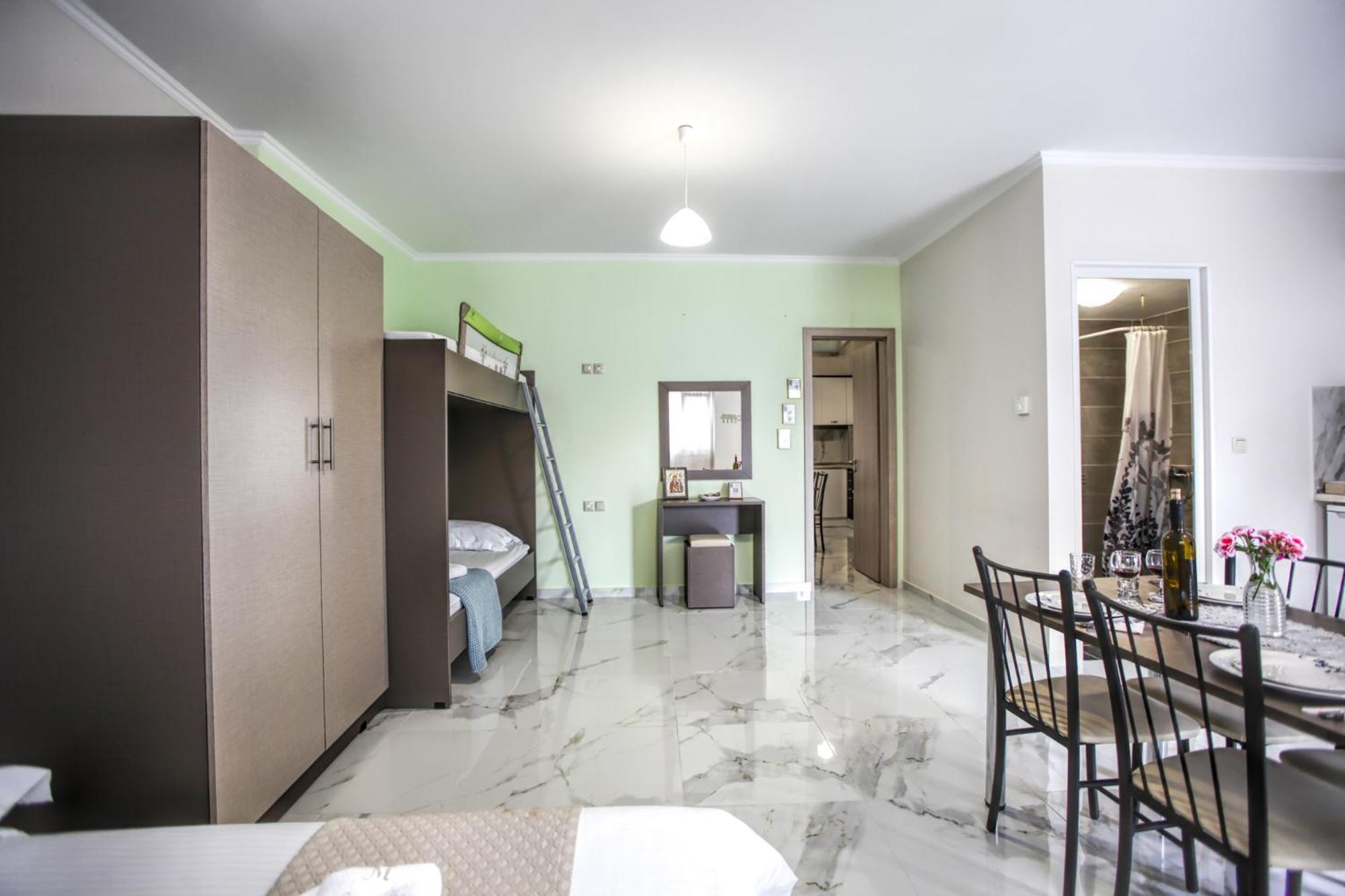 Del Sol #1 Meteora Luxurious Family Suites Kalambaka Extérieur photo
