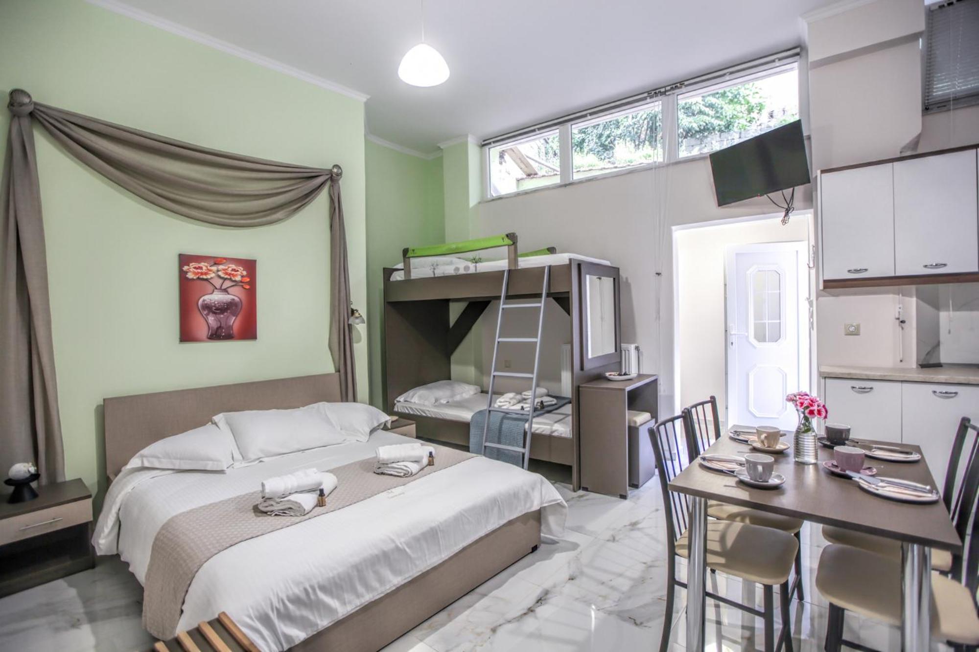 Del Sol #1 Meteora Luxurious Family Suites Kalambaka Extérieur photo